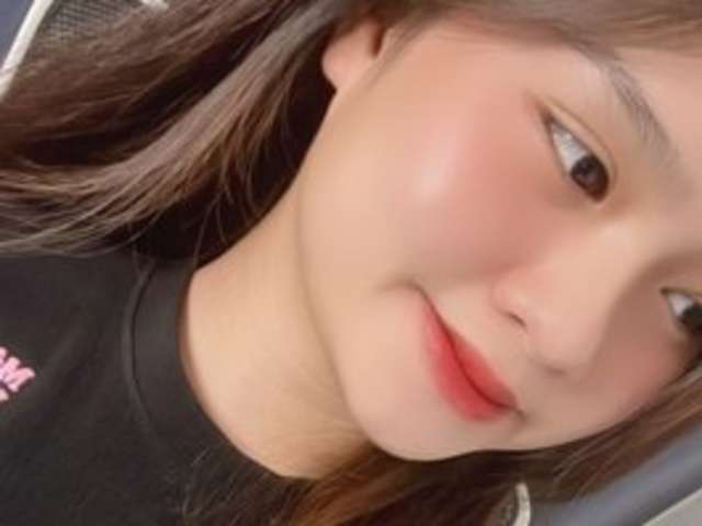 go to chat with -Amber-Ai-