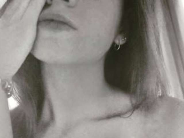 go to chat with -EmilyJones-