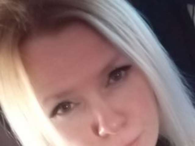 go to chat with -WhiteQueen-