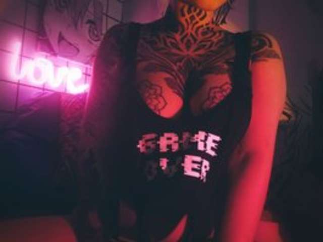 go to chat with -Yourgirl