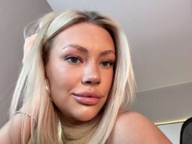 go to chat with 8a8y