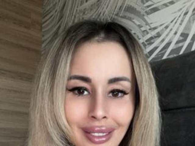 go to chat with ALISA_PRO_MAX