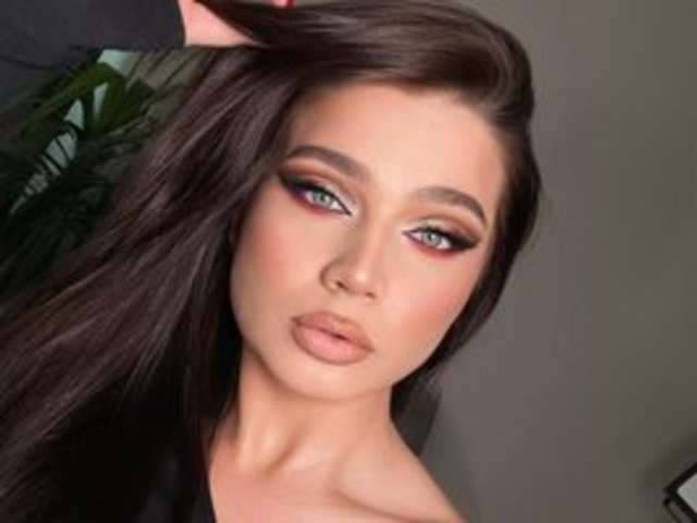 go to chat with ARIEL1934