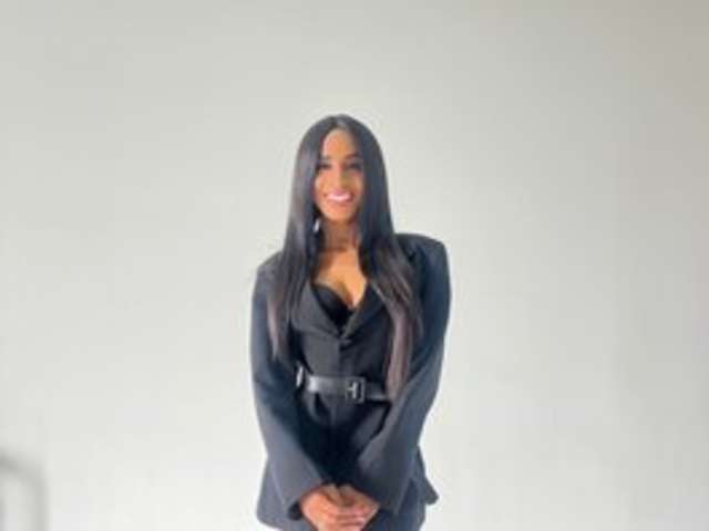 go to chat with AaliyahBeller