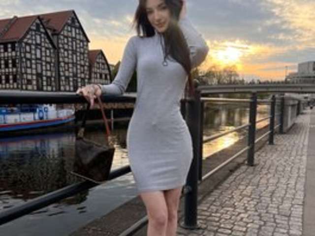 go to chat with Adaiza1