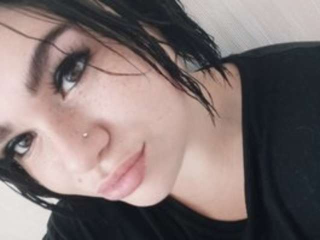 go to chat with Adelina02