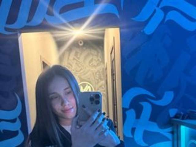 go to chat with AdelinaKiskina