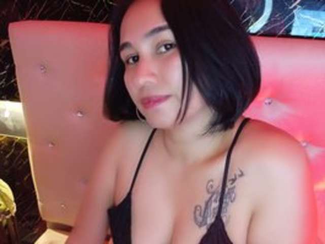 go to chat with Adeline-prism