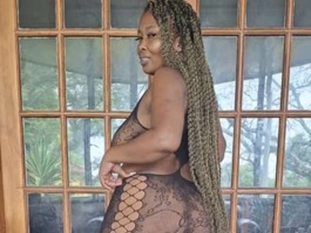 go to chat with Africanassclapxx