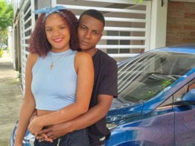 go to chat with AfroditaAndCoddy