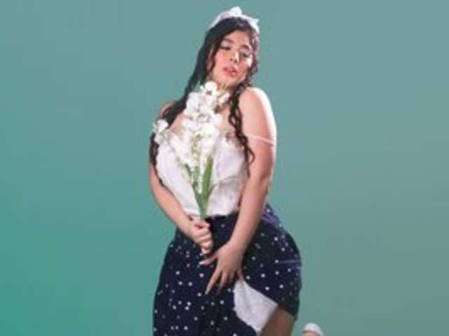 go to chat with AgathaLynx