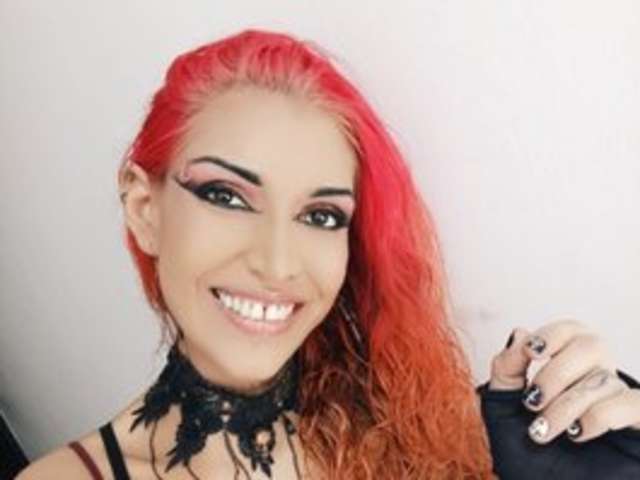 go to chat with AgathaTenebri