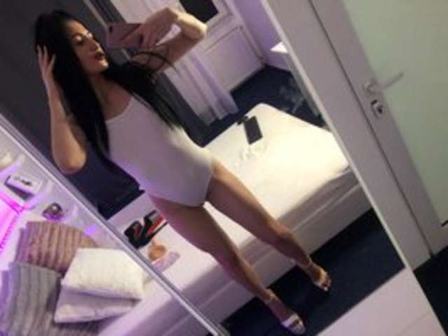 AIDASINA amateur webcam photo