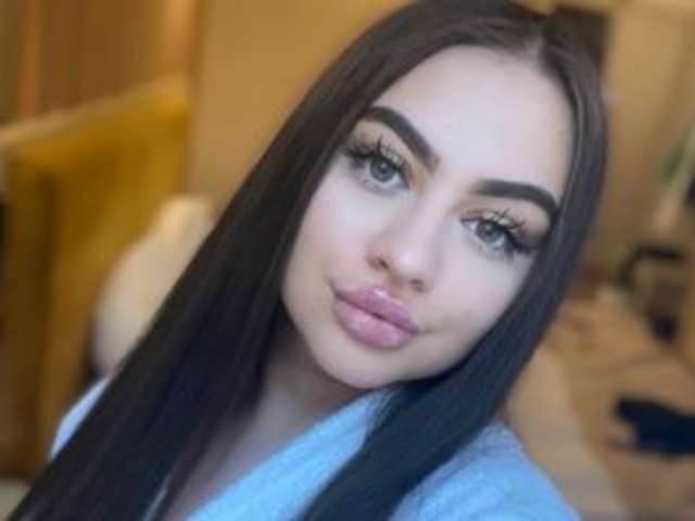 go to chat with AishaDelRey