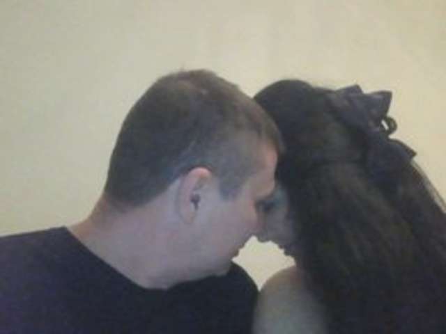 go to chat with Akakij