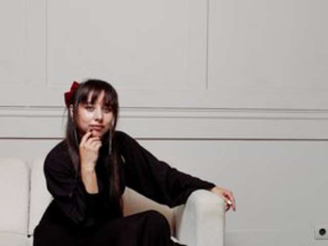 go to chat with AkiraAi