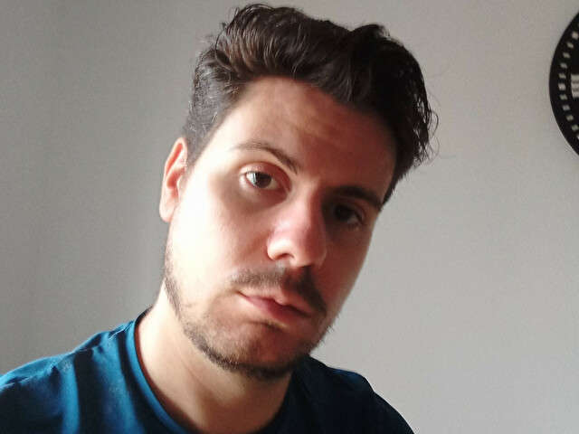 go to chat with Al39693