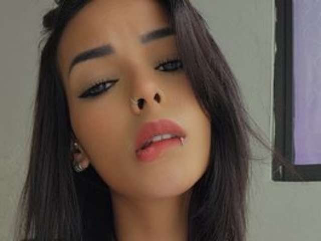 go to chat with Alanajohnson