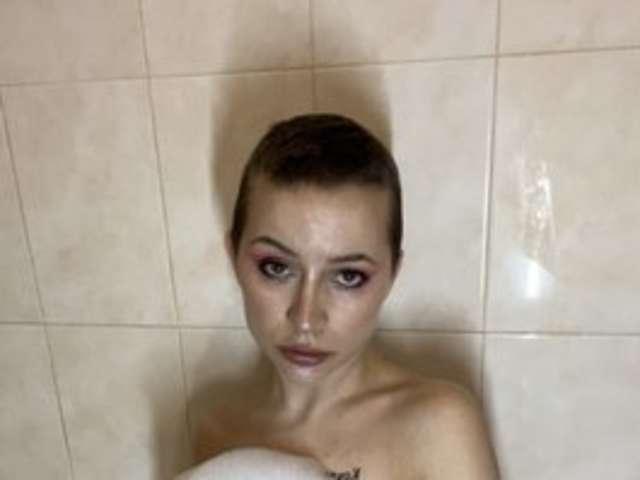 go to chat with AlbinaS