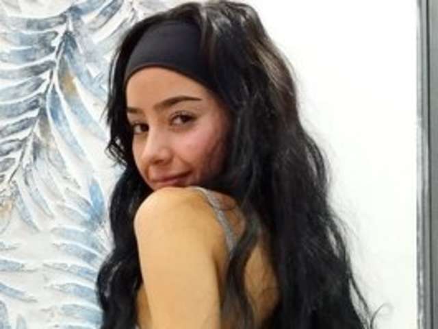 go to chat with Alejita699