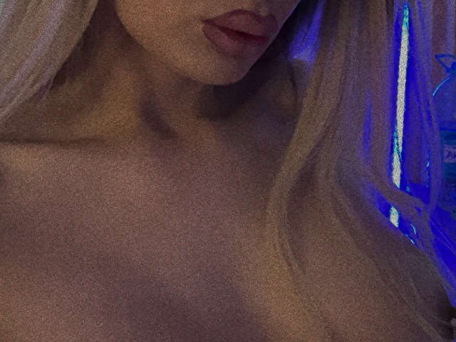 go to chat with Alessyaa
