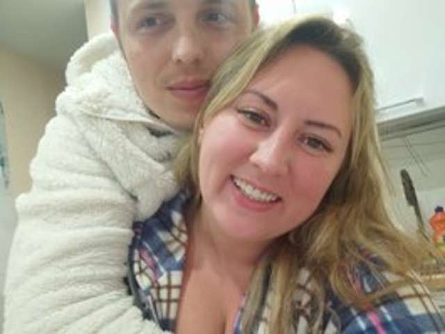 go to chat with AlexAna