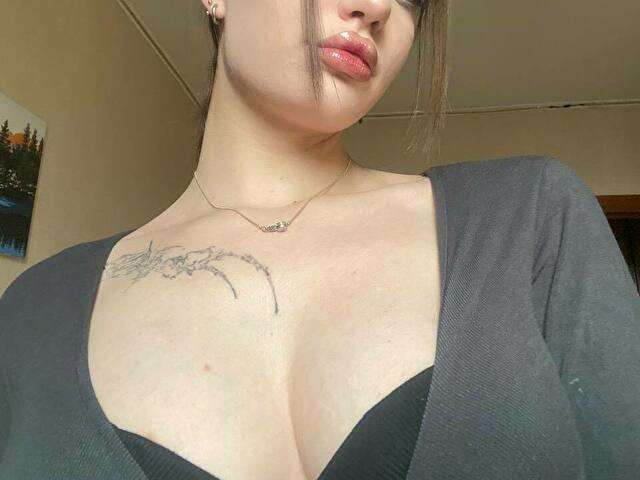 go to chat with AlexaPawn