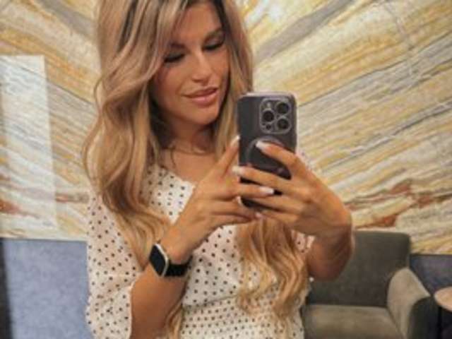 go to chat with AlexaX7