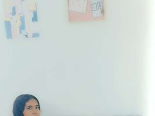 go to chat with AlexandraAdamson