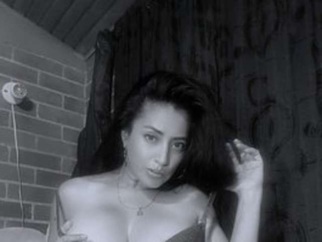 go to chat with AlexandrinaFenix
