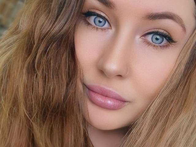 go to chat with Alexisflirt