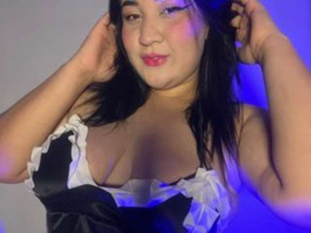 go to chat with Alexxabelle