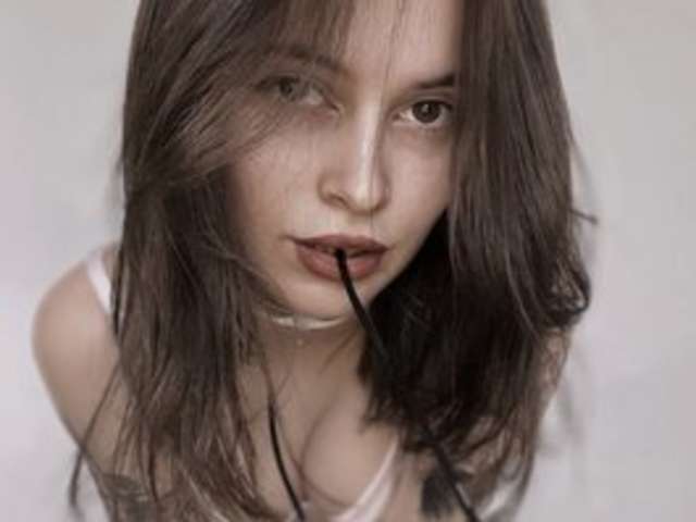 go to chat with AlicaMontana