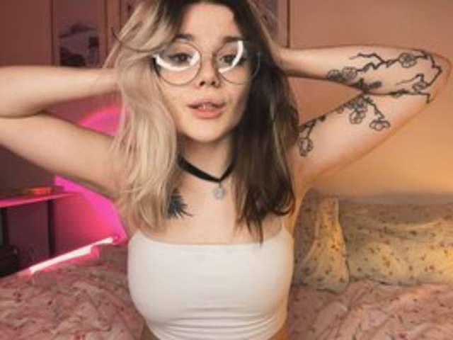 go to chat with Alice-teasee