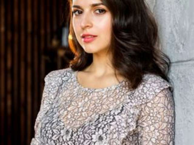 go to chat with Alice3694