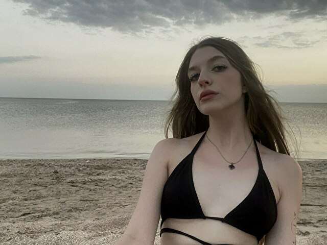 go to chat with AliceCute3