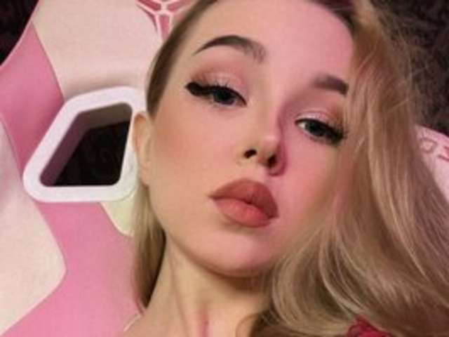 ALICEDAVIDSON amateur webcam photo