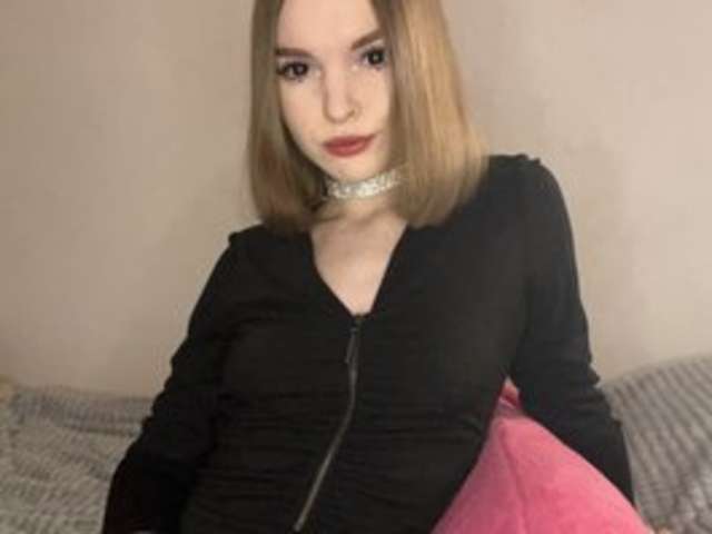 go to chat with AliciaTroupe