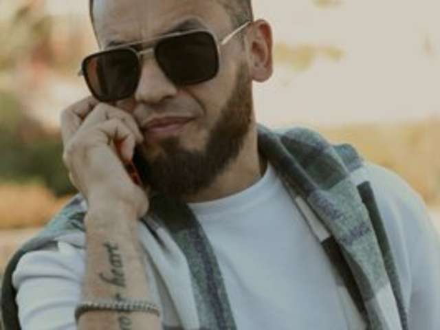 go to chat with Alikxan11