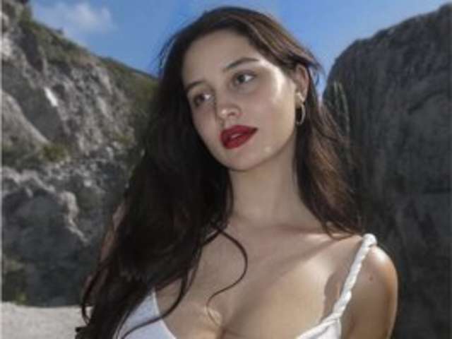 go to chat with Alinarose