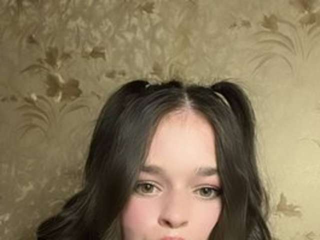 go to chat with AlissaK