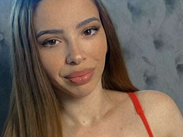 go to chat with Allissa