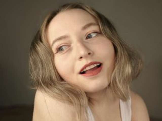 go to chat with Ally-Storm