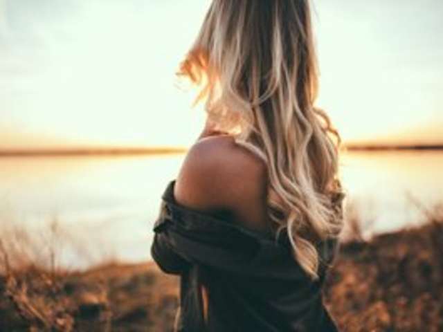 go to chat with Aloeloea