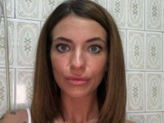 go to chat with Amanda-Paw