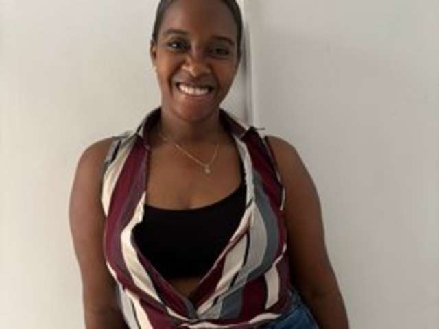 go to chat with Amber-Cooper