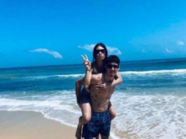 go to chat with AmberAndNathan