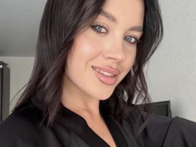 go to chat with AmeliaSonk