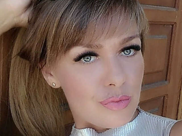 go to chat with Amelilive