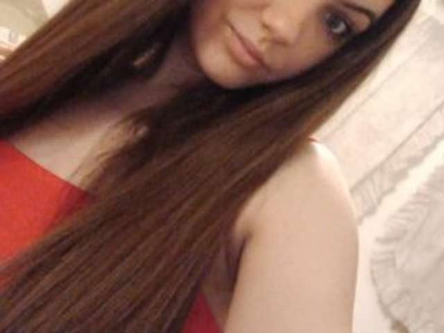 go to chat with AmiraMoore